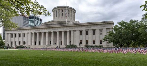 Ohio State Capitol with 2,977 American flags placed in front to honor 9/11 victims. 