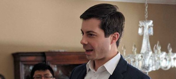 Pete Buttigieg speaking at a house party in Merrimack, New Hampshire.